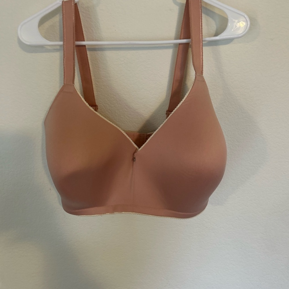 ADORE ME 38i Pink Wireless Bra